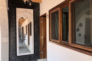 هتل Villa San Juan Bed&breakfast