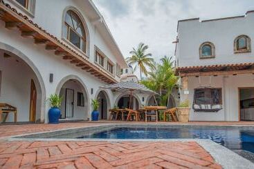 هتل Villa San Juan Bed&breakfast