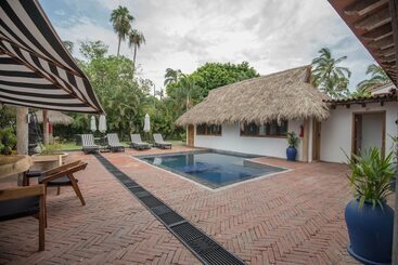 هتل Villa San Juan Bed&breakfast