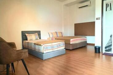هاستل Dz Residence Tunjong