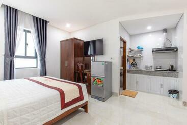 Bao Ngoc Hotel & Apt