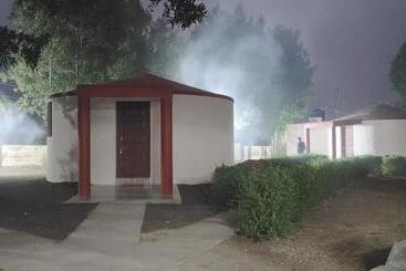 هتل Krishna Farm & Forest