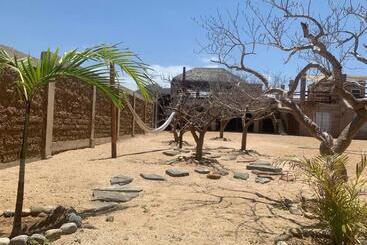 تختخواب و صبحانه Baja69 Lodge