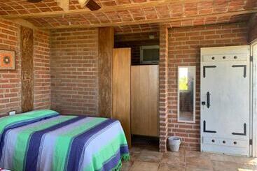 تختخواب و صبحانه Baja69 Lodge