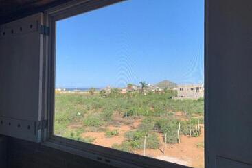 تختخواب و صبحانه Baja69 Lodge