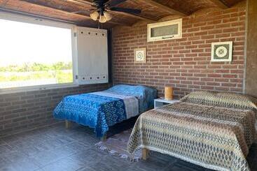 تختخواب و صبحانه Baja69 Lodge