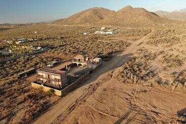 تختخواب و صبحانه Baja69 Lodge