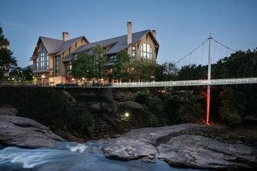 هتل Grand Bohemian Lodge Greenville, Autograph Collection