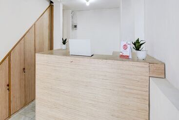 هتل Oyo 90756 Melasti Hills Room & Cafe