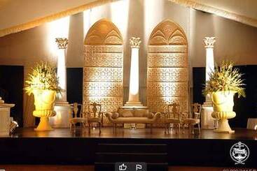 هتل Titanic Resort Faisalabad