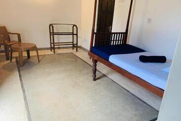 پانسیون Pandula Villa 390