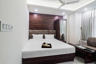 هتل Super Townhouse Marina