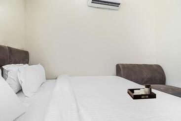 هتل Super Townhouse Marina
