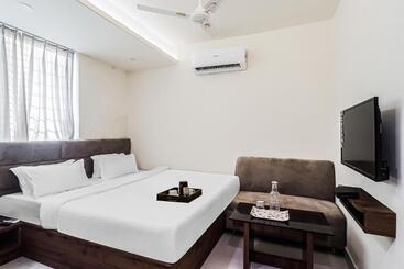 هتل Super Townhouse Marina