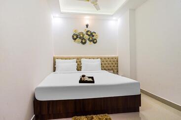 هتل Super Townhouse Marina