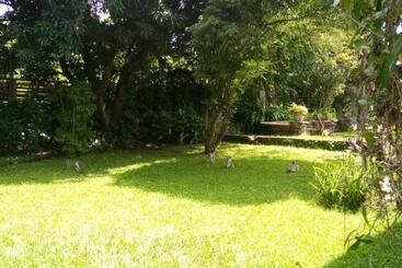 هاستل Karibu Heritage House