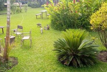 هاستل Karibu Heritage House