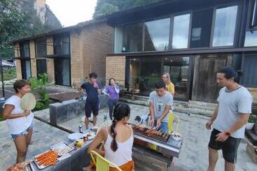 تختخواب و صبحانه Yangshuo Hillside Homestay