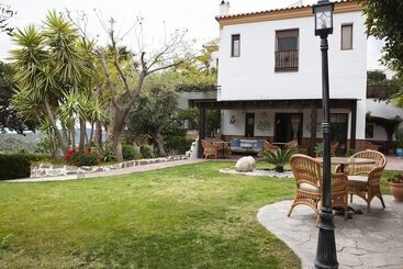 Cortijo De Salia
