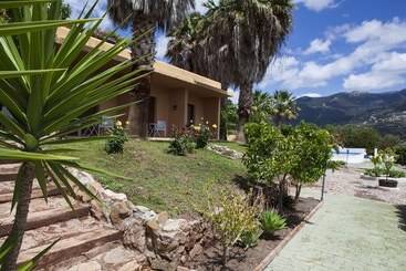 Cortijo De Salia