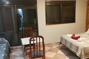 Hostal Escarla - Arén