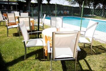 Hostal Restaurante Carolina