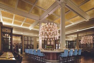 هتل Corinthia  London