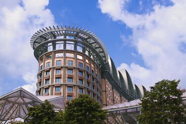 Resorts World Sentosa   Hotel Michael