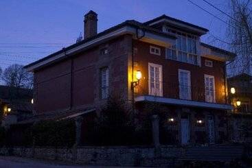هتل روستایی Posada El Marqués De Trancadorio