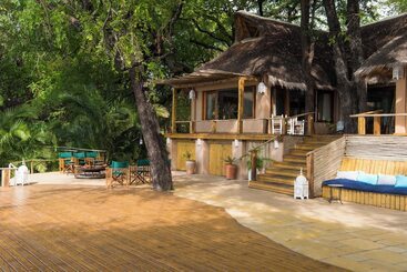 هتل Tongabezi Lodge