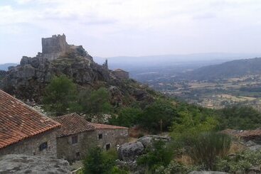 Restaurante & Casa Rural Boada