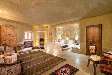 تختخواب و صبحانه Tatlı Kaya Otel