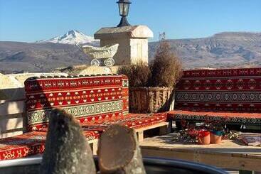 تختخواب و صبحانه Tatlı Kaya Otel