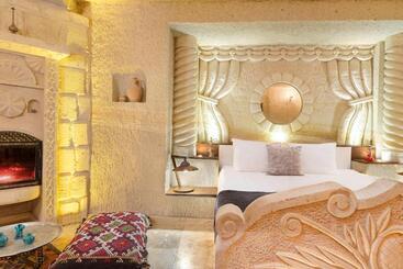 تختخواب و صبحانه Tatlı Kaya Otel