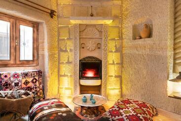 تختخواب و صبحانه Tatlı Kaya Otel