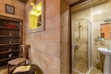 تختخواب و صبحانه Tatlı Kaya Otel