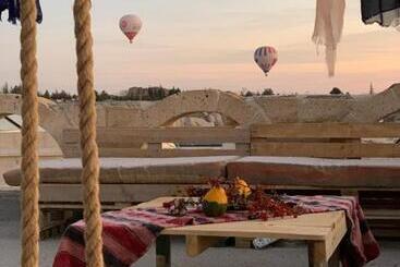 تختخواب و صبحانه Tatlı Kaya Otel