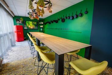 هتل Ibis Styles Lyon Bron Eurexpo