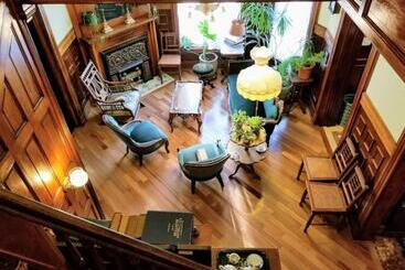 تختخواب و صبحانه Buffalo Harmony House