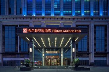 هتل Hilton Garden Inn Jinzhou Central Street