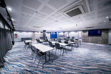 هتل Hilton Garden Inn Santiago Del Estero