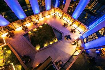 هتل Hilton Garden Inn Santiago Del Estero