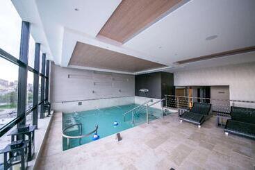 هتل Hilton Garden Inn Santiago Del Estero