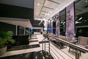 هتل Hilton Garden Inn Santiago Del Estero
