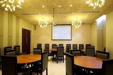 Jagadish Hotels Sankey Road