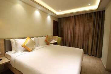 Jagadish Hotels Sankey Road