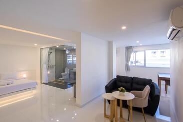Thewhitehotel By Charoensri   Sha Extra Plus