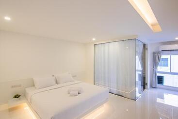 Thewhitehotel By Charoensri   Sha Extra Plus
