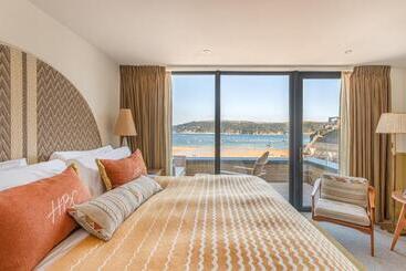 Harbour Beach Club, Hotel & Spa