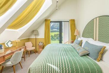 Harbour Beach Club, Hotel & Spa